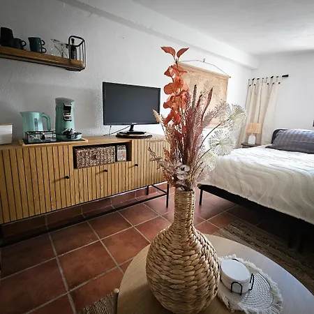 Cortijo El Ancla Bed & Breakfast