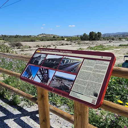 Cortijo El Ancla Bed & Breakfast *